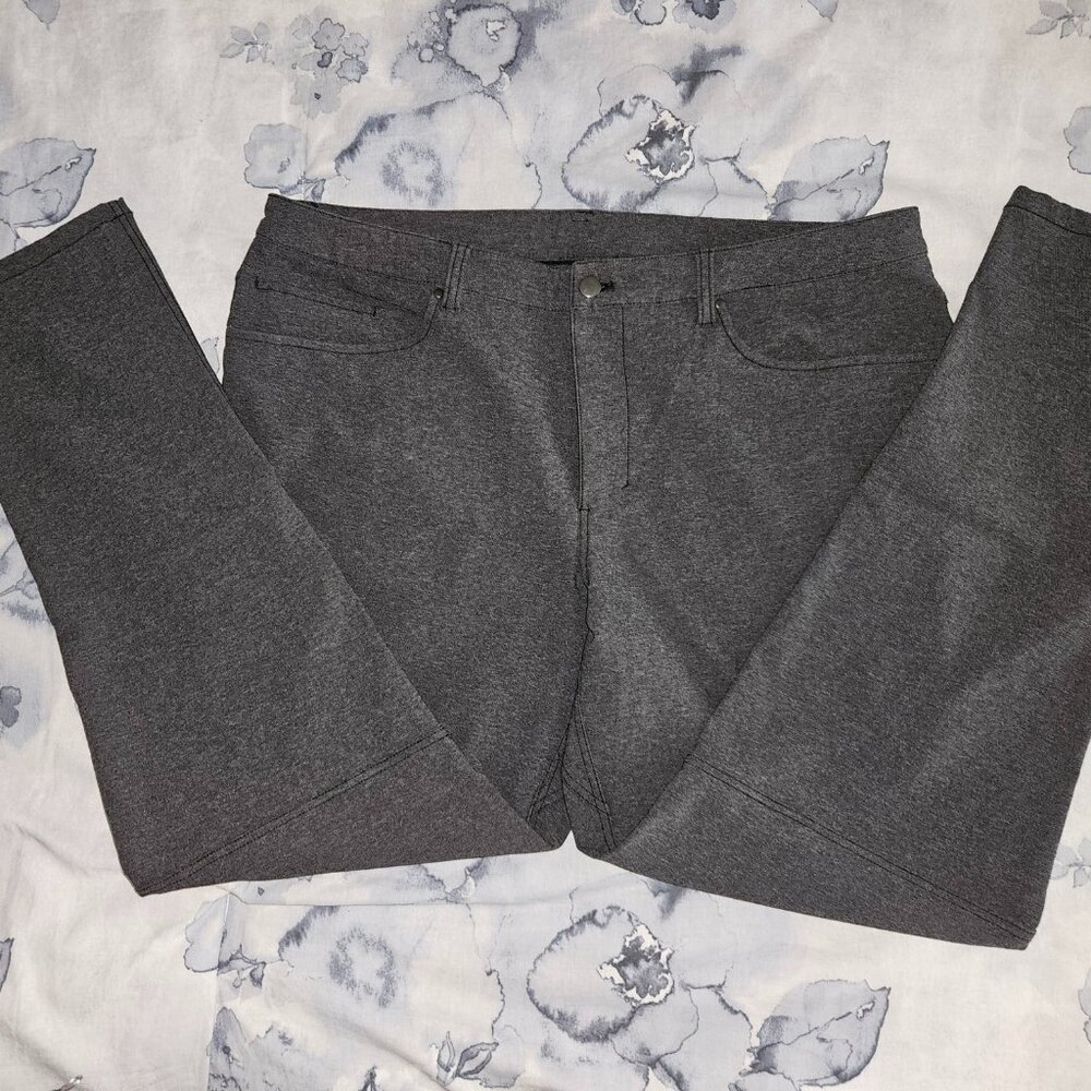 Men's - LuLulemon Commission pants